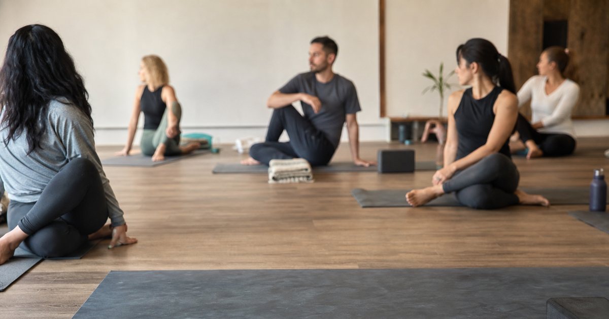 How should a studio handle class no-shows so members feel treated fairly and disputes stay rare?